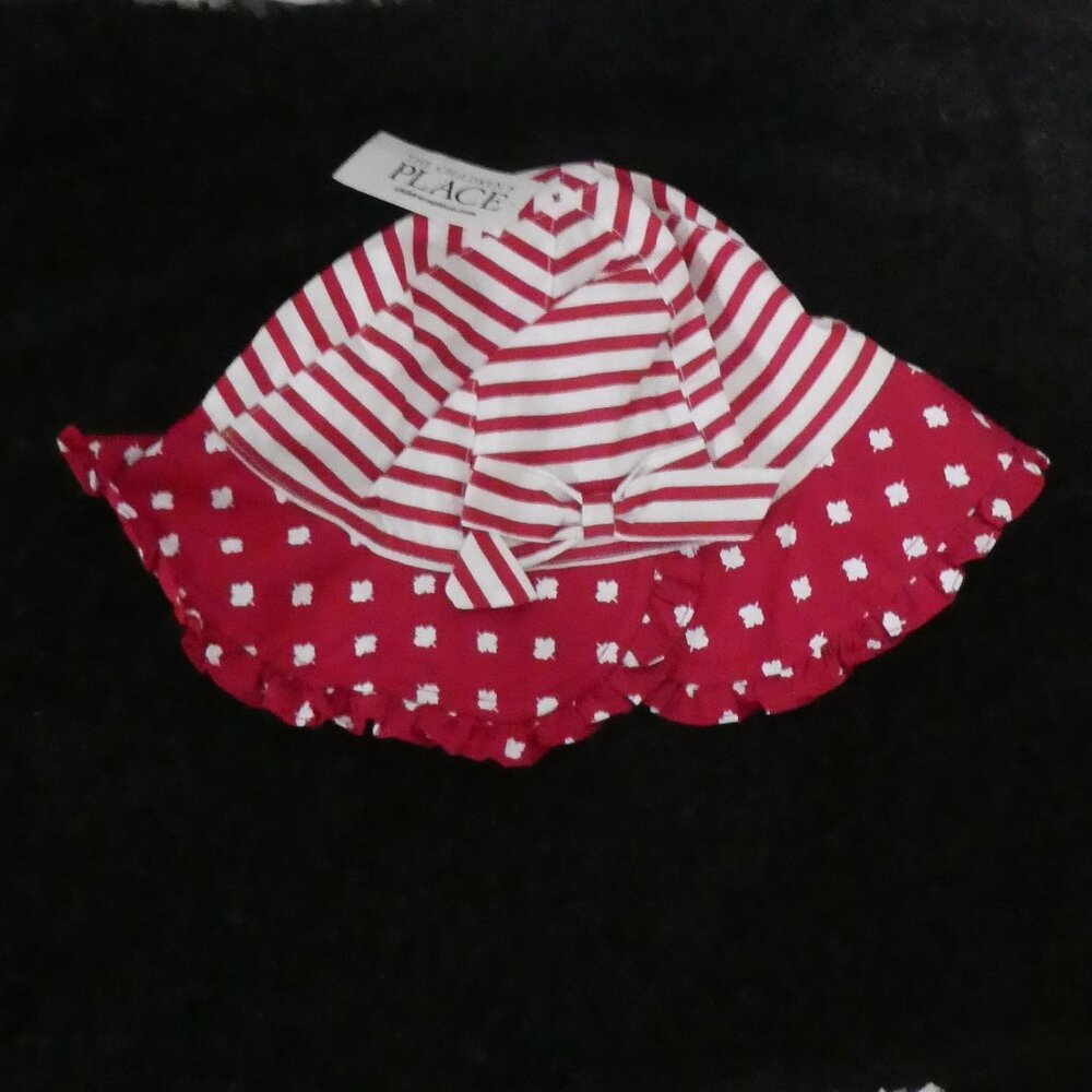 CHILDREN'S PLACE | s-m small - medium | Canada Day - Red and White Hat With Bow